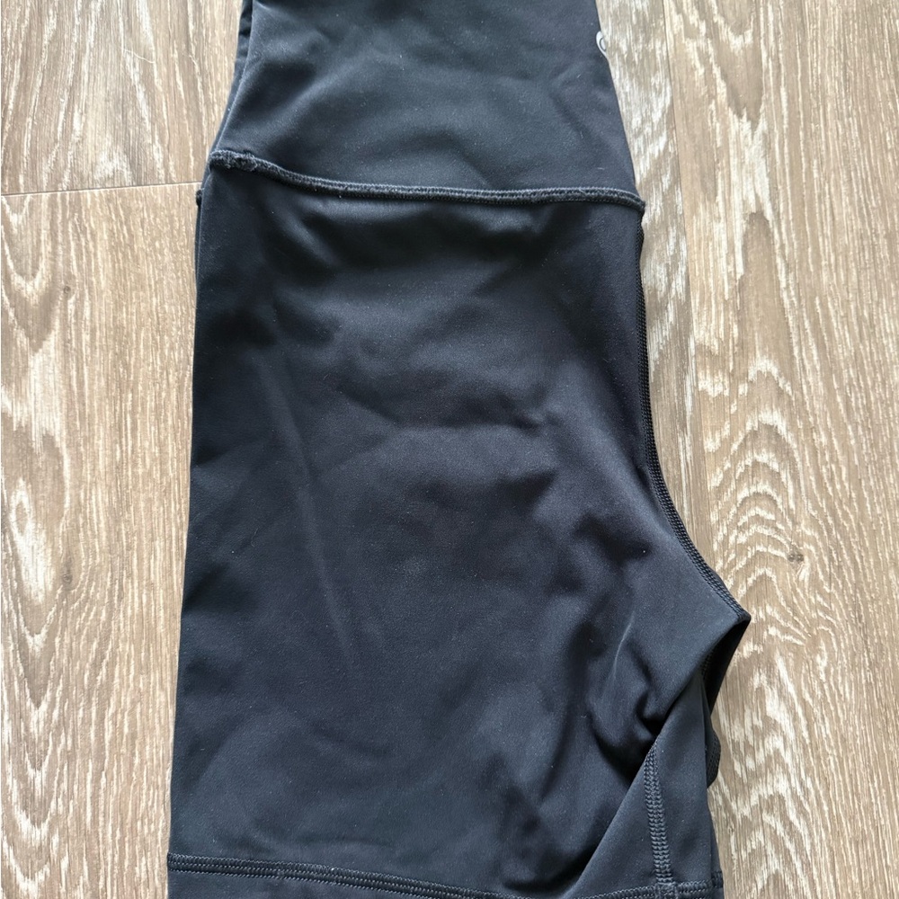 CRZ YOGA Black High-Waist Athletic Shorts Size Small 6”